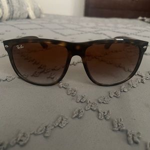 Ray-Ban Boyfriend sunglasses in tortoise
